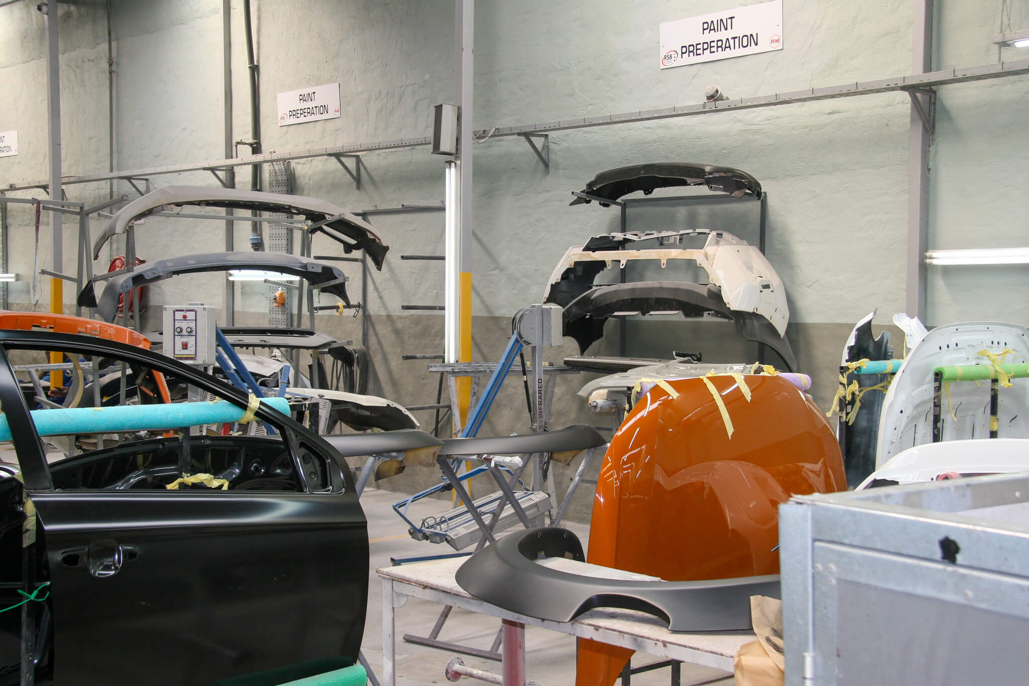 Wonderboom Panel Beaters Workshop spray painting